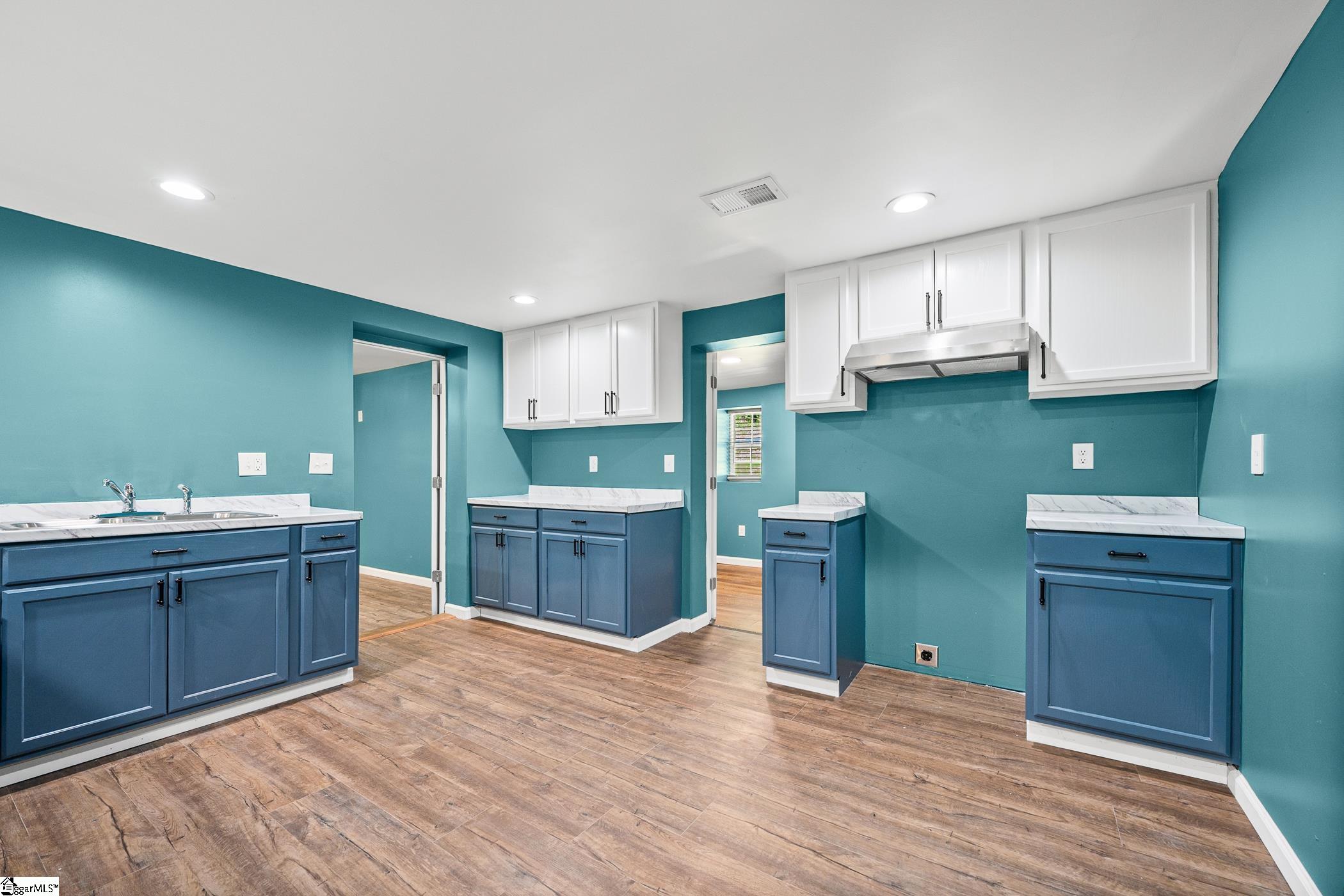 135 Harris Road Pickens, SC 29671 - Photo 6 of 35