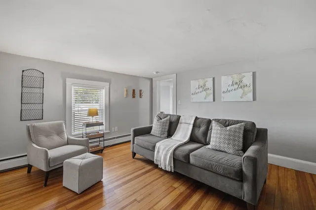 $2,999 | 23 B Portsmouth Avenue, Exeter, NH 03833