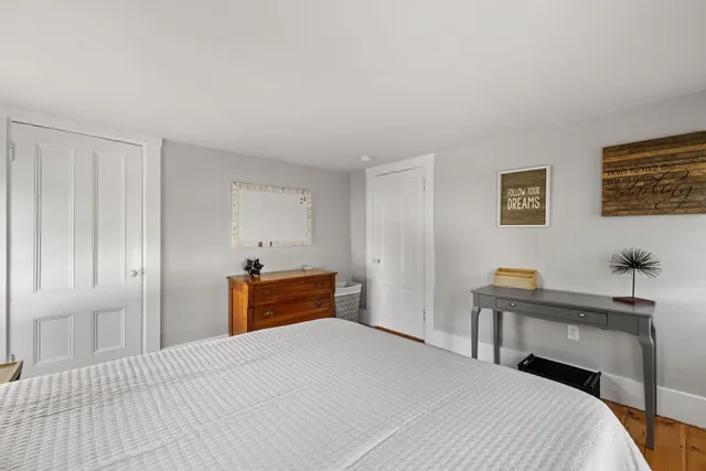 $2,999 | 23 B Portsmouth Avenue, Exeter, NH 03833