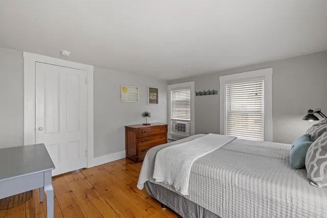 $2,999 | 23 B Portsmouth Avenue, Exeter, NH 03833