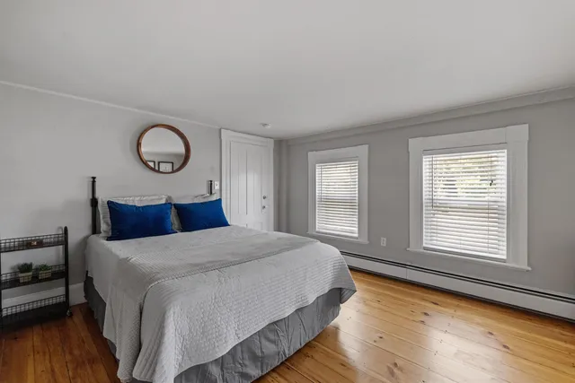 $2,999 | 23 B Portsmouth Avenue, Exeter, NH 03833