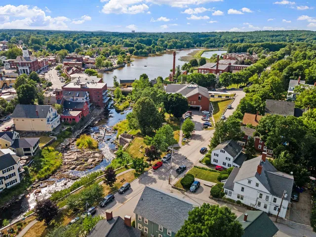 $2,999 | 23 B Portsmouth Avenue, Exeter, NH 03833