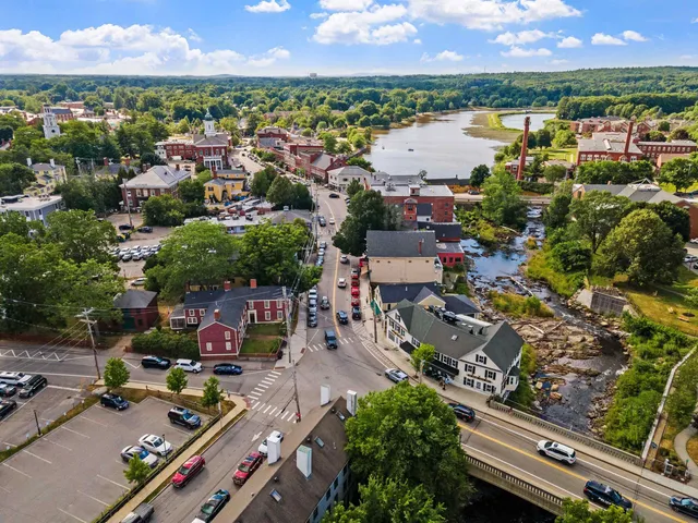 $2,999 | 23 B Portsmouth Avenue, Exeter, NH 03833