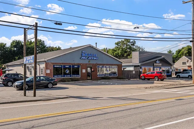 $2,999 | 23 B Portsmouth Avenue, Exeter, NH 03833