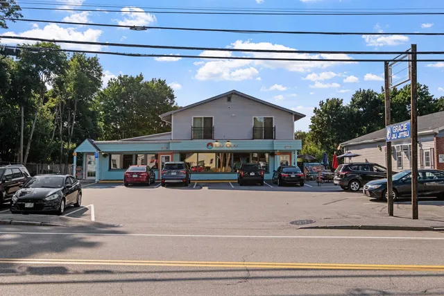 $2,999 | 23 B Portsmouth Avenue, Exeter, NH 03833