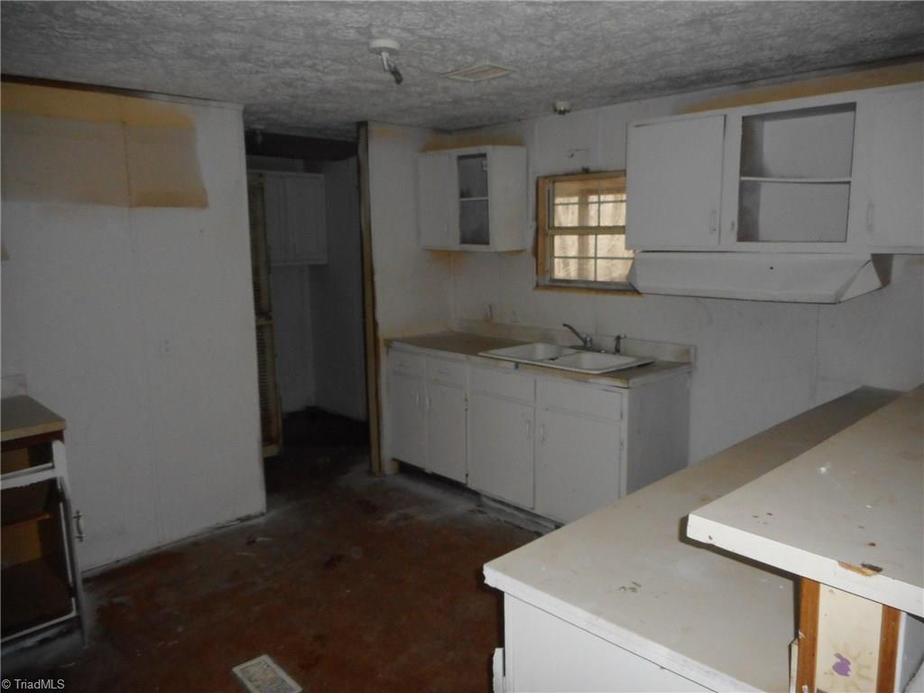 315 Price Mill Road Summerfield, NC 27358 - Photo 3 of 9 Gallery Image 3
