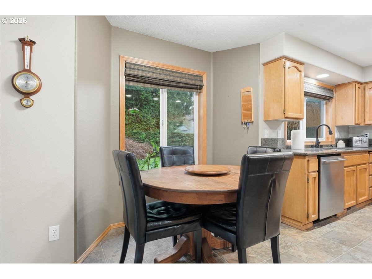 4616 Northwest Valley Street Camas, WA 98607 - Photo 14 of 45 Kitchen