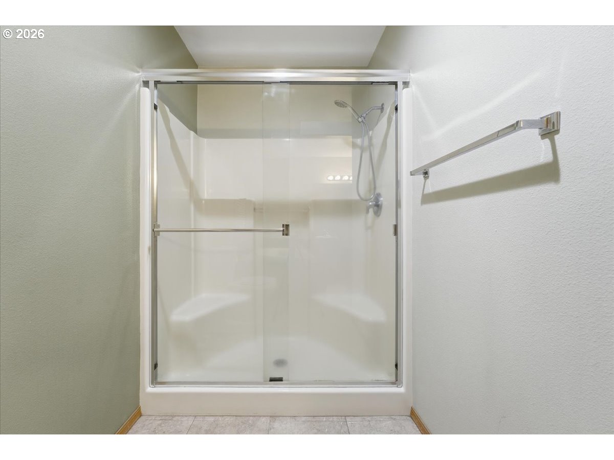 4616 Northwest Valley Street Camas, WA 98607 - Photo 24 of 45 Primary Bedroom