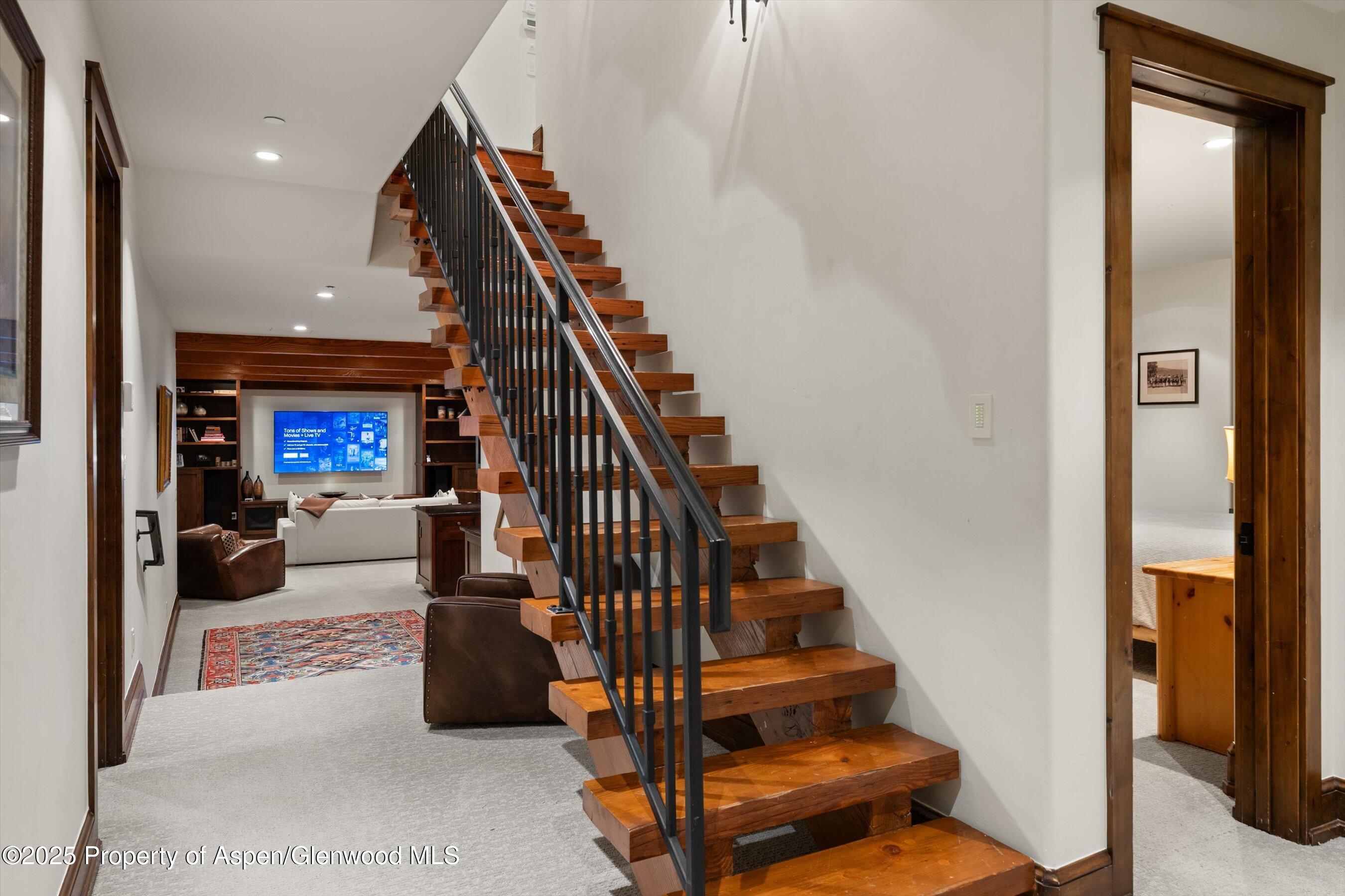 1430 Sierra Vista Drive Aspen, CO 81611 - Photo 14 of 57 a view of entryway and hall