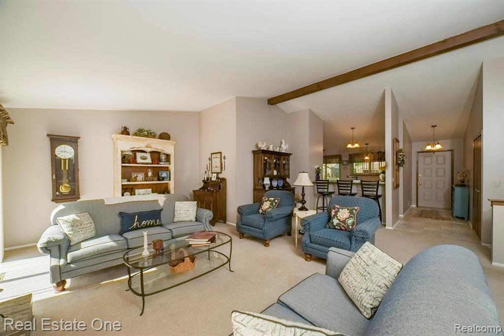 2229 Flanders Drive Rochester Hills, MI 48307 - Photo 8 of 34