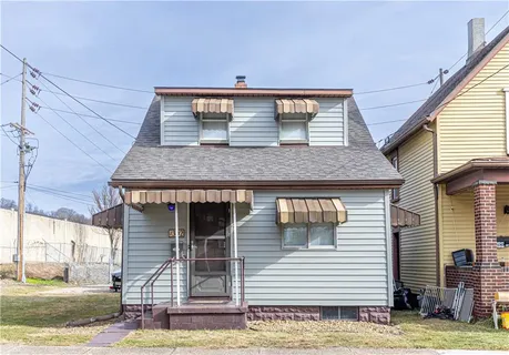 $1,050 | 302 Bridge Street, Tarentum, PA 15084