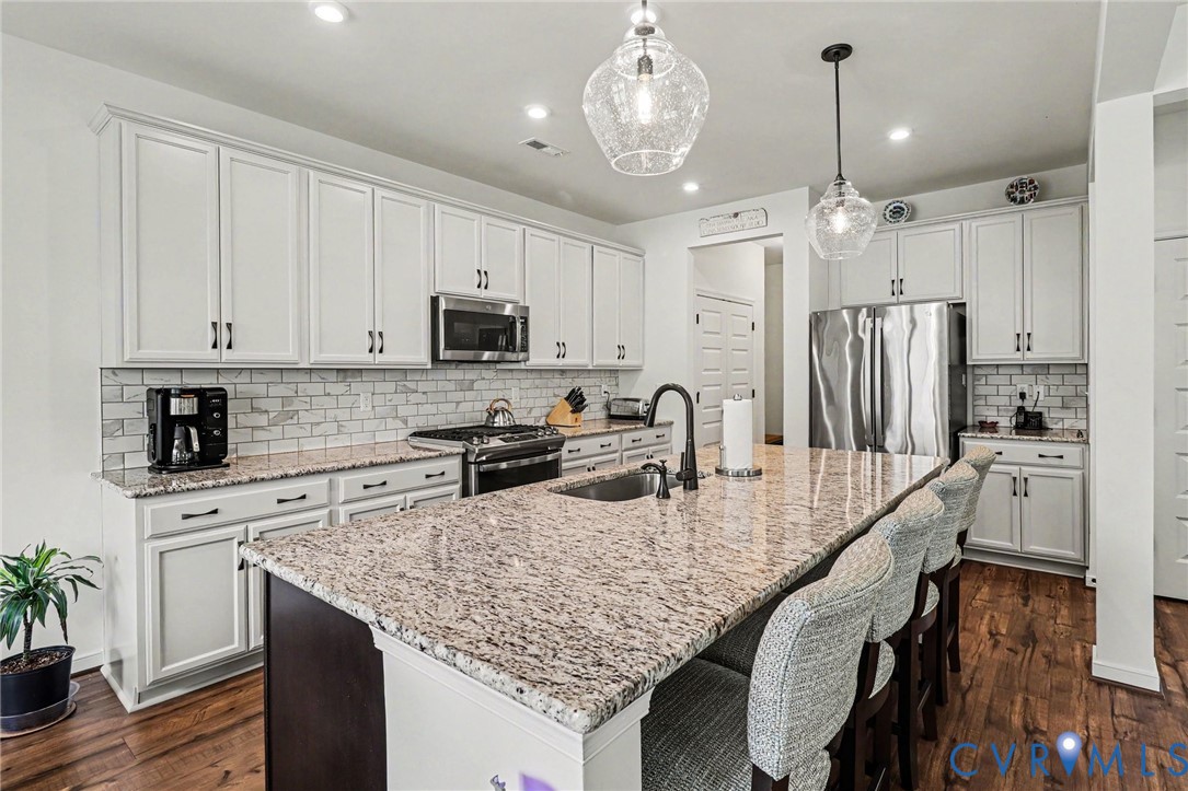 18621 Palisades Ridge Moseley, VA 23120 - Photo 8 of 33