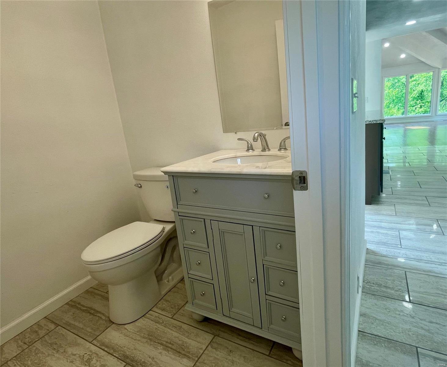 2307 Timber Ridge Road St. Jacob, IL 62281 - Photo 11 of 39 Gallery Image 11