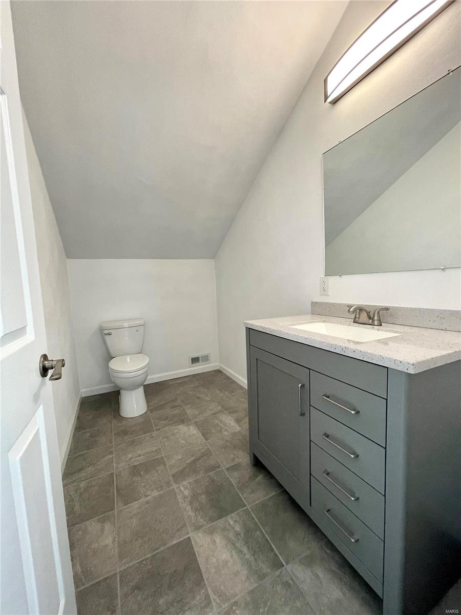 2307 Timber Ridge Road St. Jacob, IL 62281 - Photo 22 of 39 Gallery Image 22