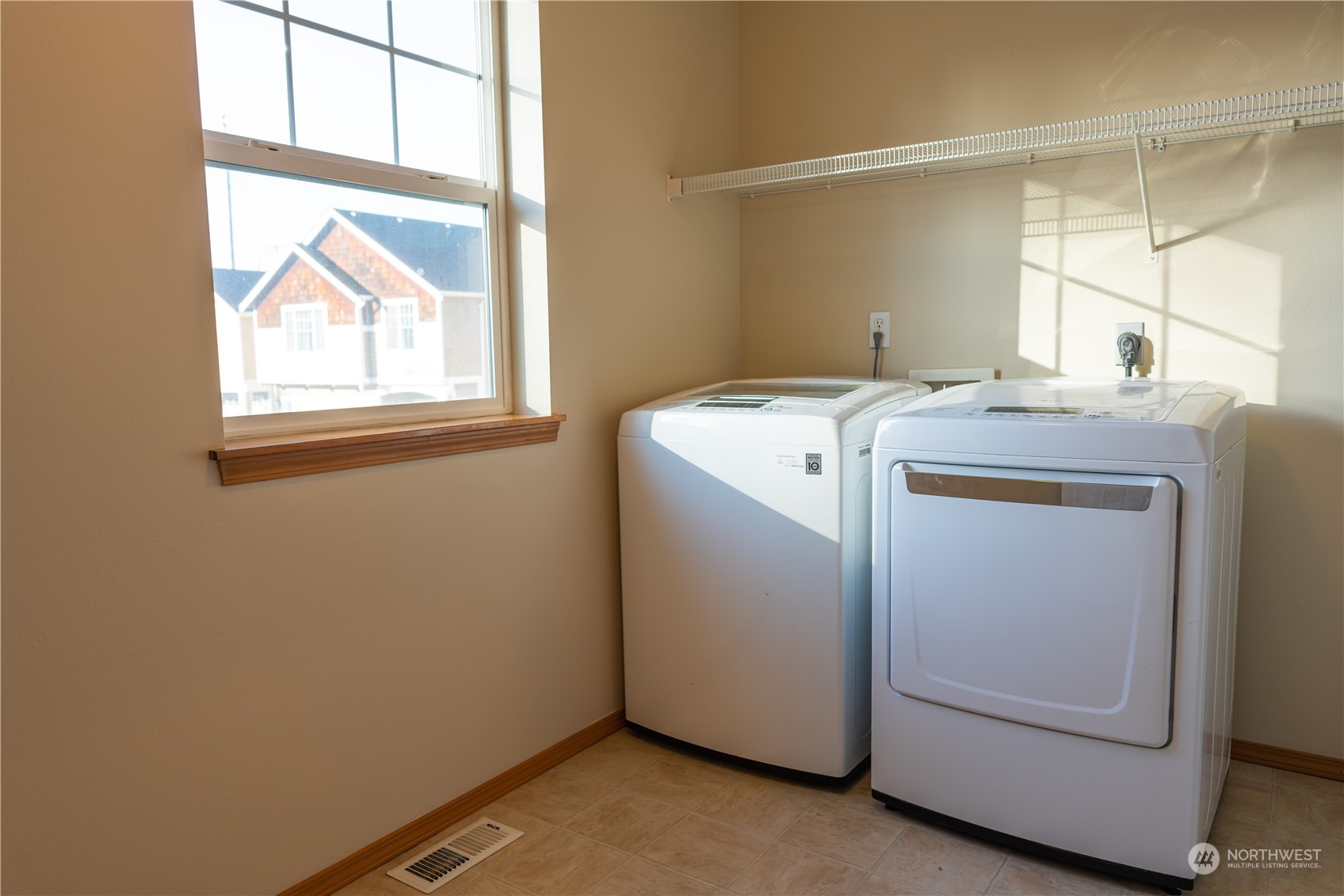 16311 1st Place West Bothell, WA 98012 - Photo 17 of 40 Gallery Image 17