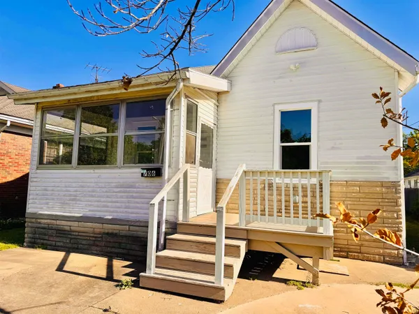 $129,000 | 706 Madison Avenue, Evansville, IN 47713