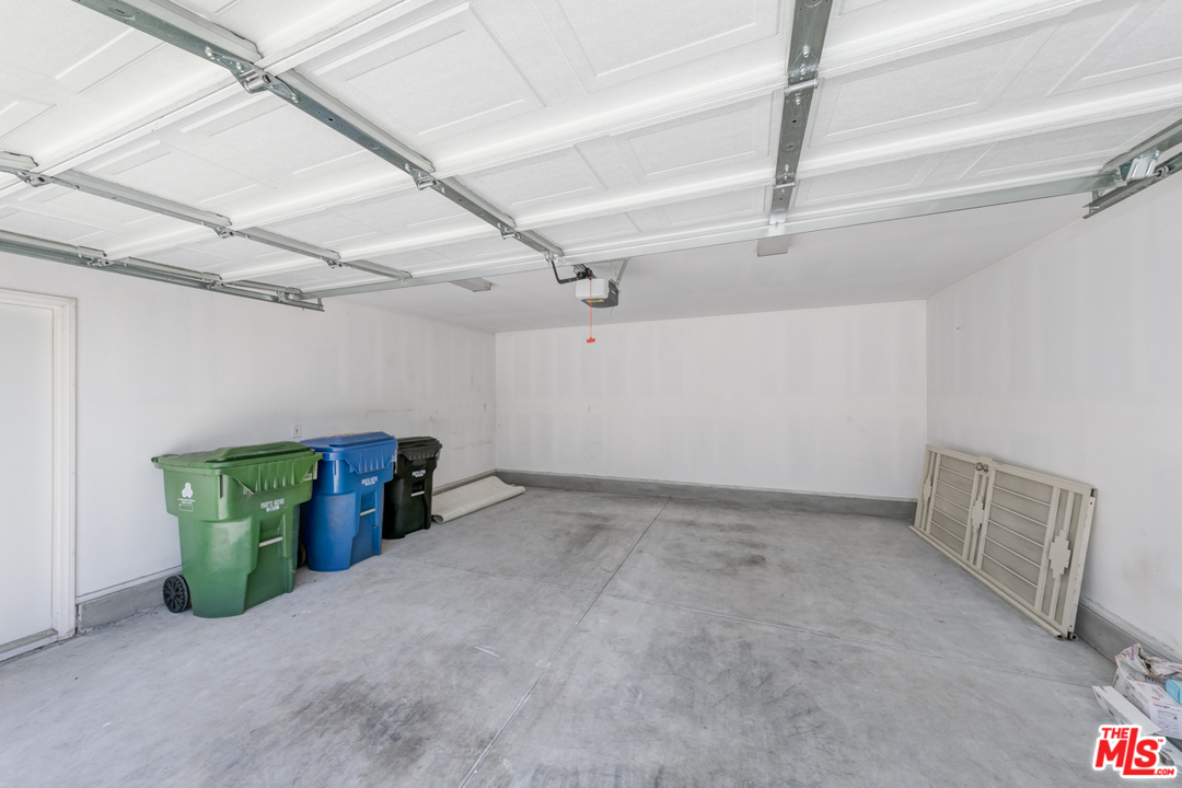 2816 Virginia Road Los Angeles, CA 90016 - Photo 24 of 29 a view of a room with fridge