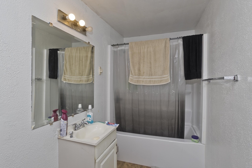 63 Pine Street Holyoke, MA 01040 - Photo 26 of 30