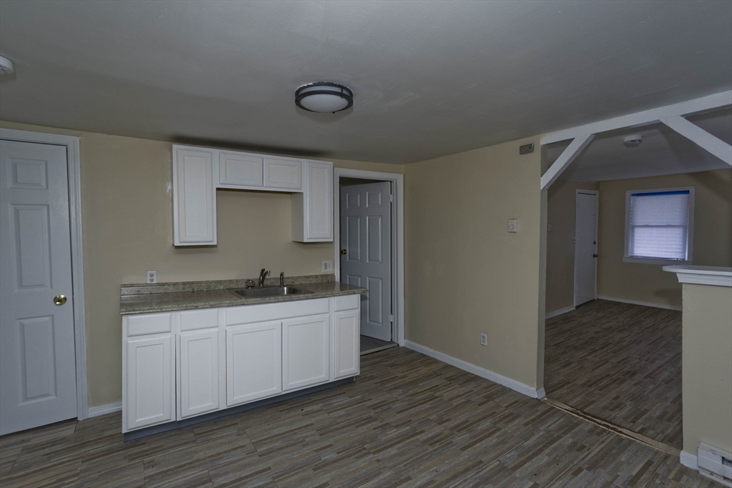 63 Pine Street Holyoke, MA 01040 - Photo 5 of 30