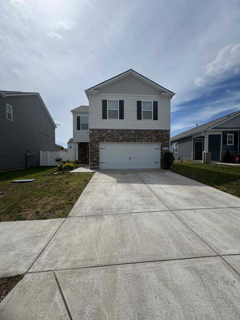 845 Long Leaf Road Lebanon, TN 37087 - Photo 1 of 5 a view of a house with a yard