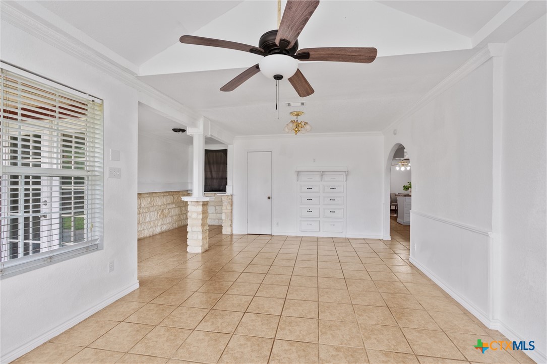 5203 Denmans Loop Belton, TX 76513 - Photo 9 of 26 Forma Dining