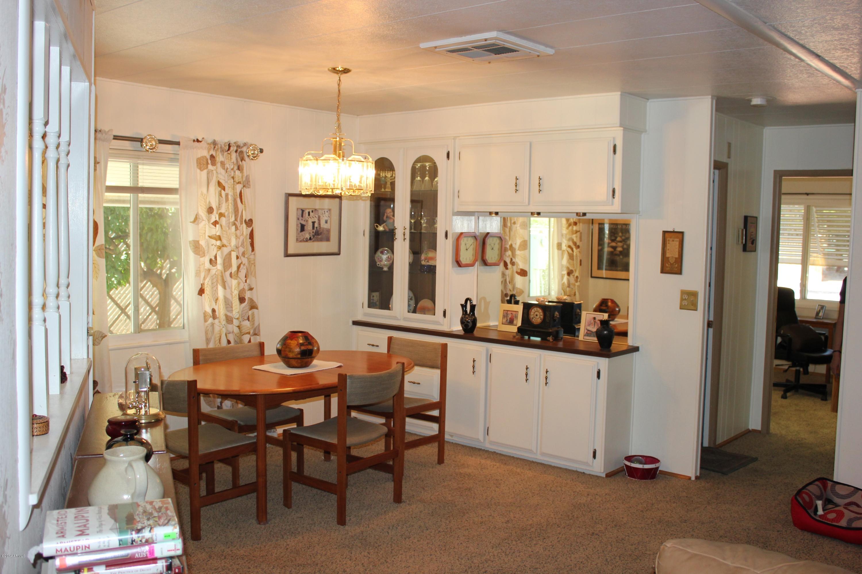 6539 West Hatcher Road Glendale, AZ 85302 - Photo 9 of 33 Dining Room