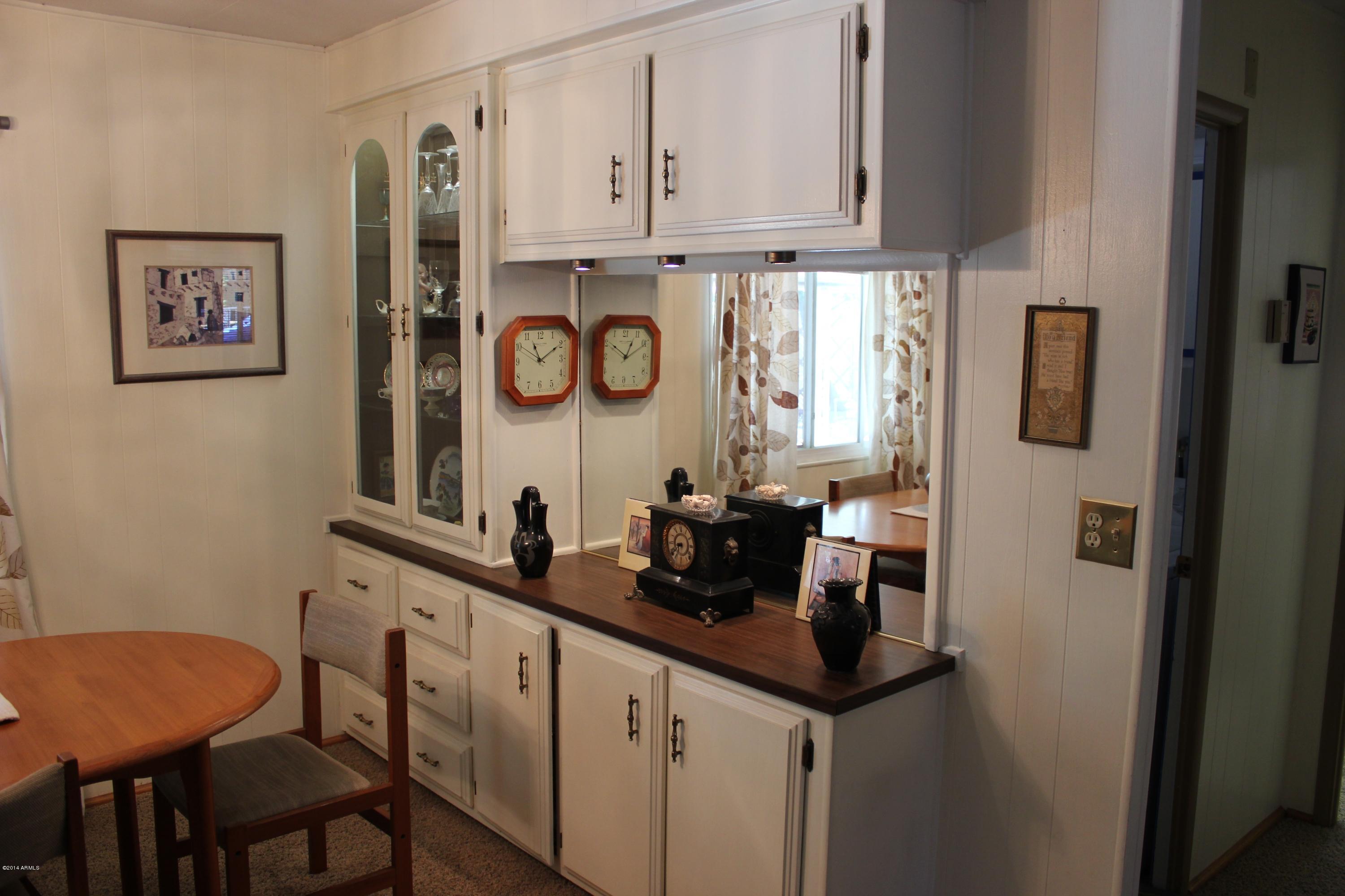 6539 West Hatcher Road Glendale, AZ 85302 - Photo 10 of 33 Built In Dining Rm Hutch