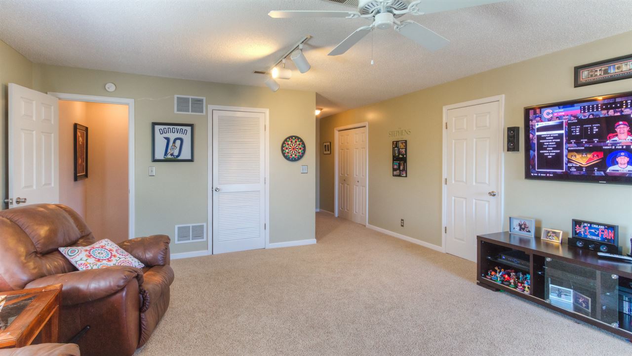 7577 Ridgebrook Newburgh, IN 47630 - Photo 23 of 30 Gallery Image 23