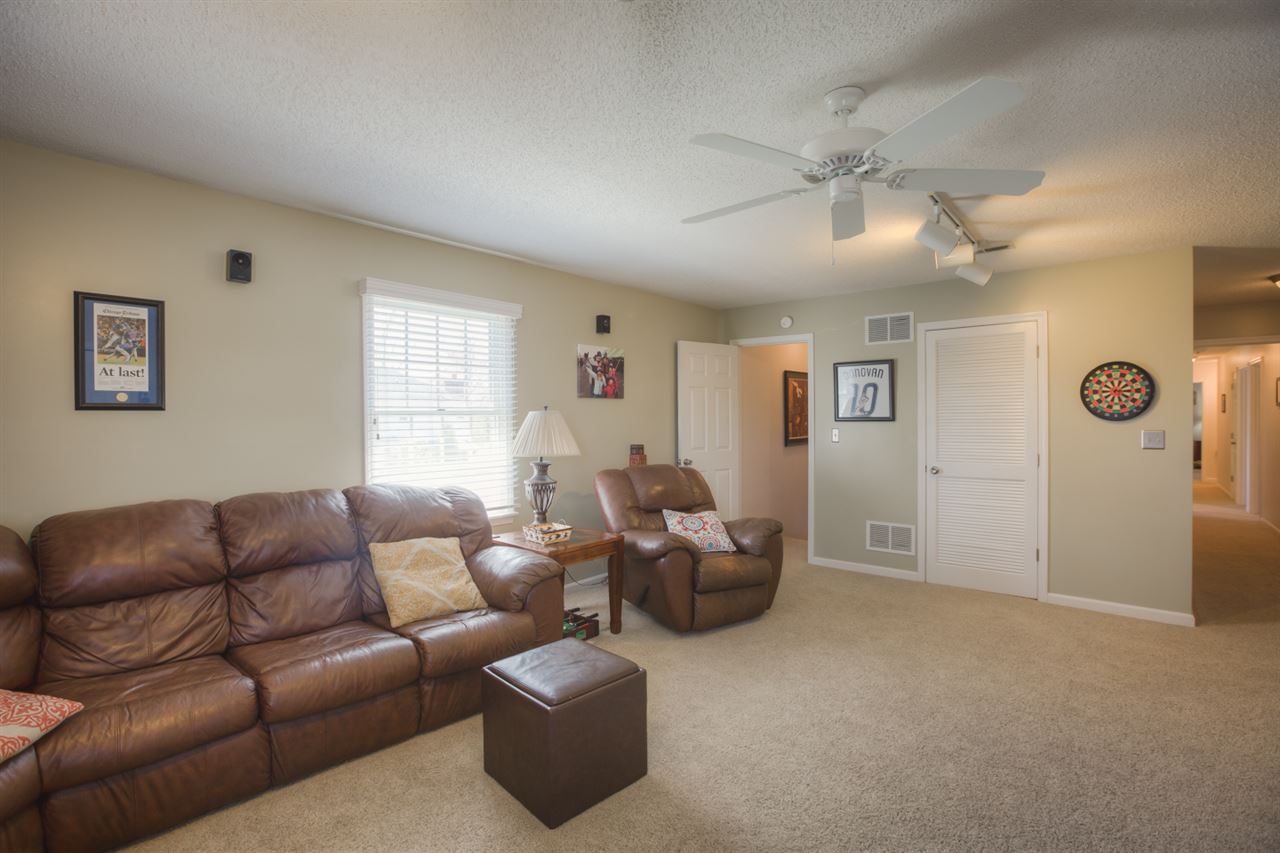 7577 Ridgebrook Newburgh, IN 47630 - Photo 26 of 30 Gallery Image 26