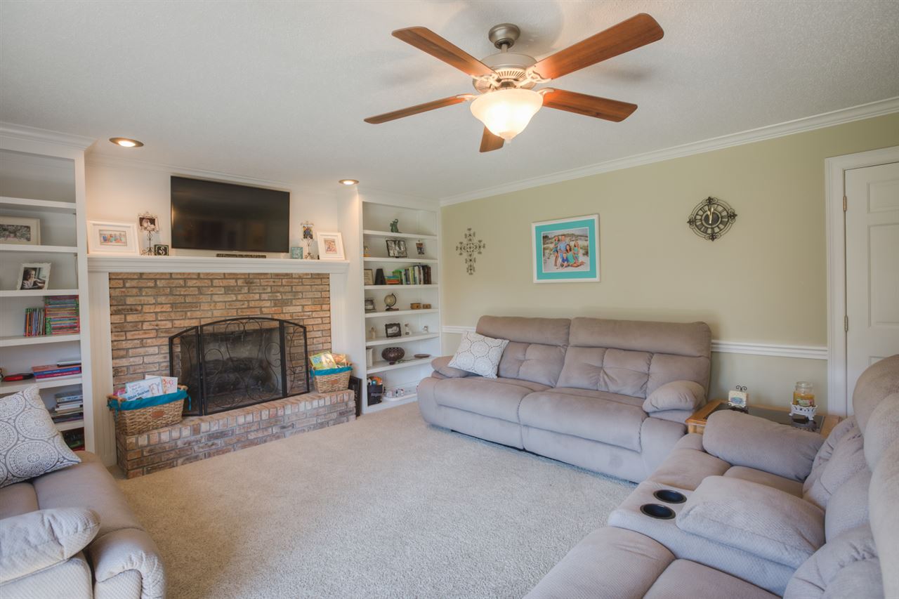 7577 Ridgebrook Newburgh, IN 47630 - Photo 10 of 30 Gallery Image 10