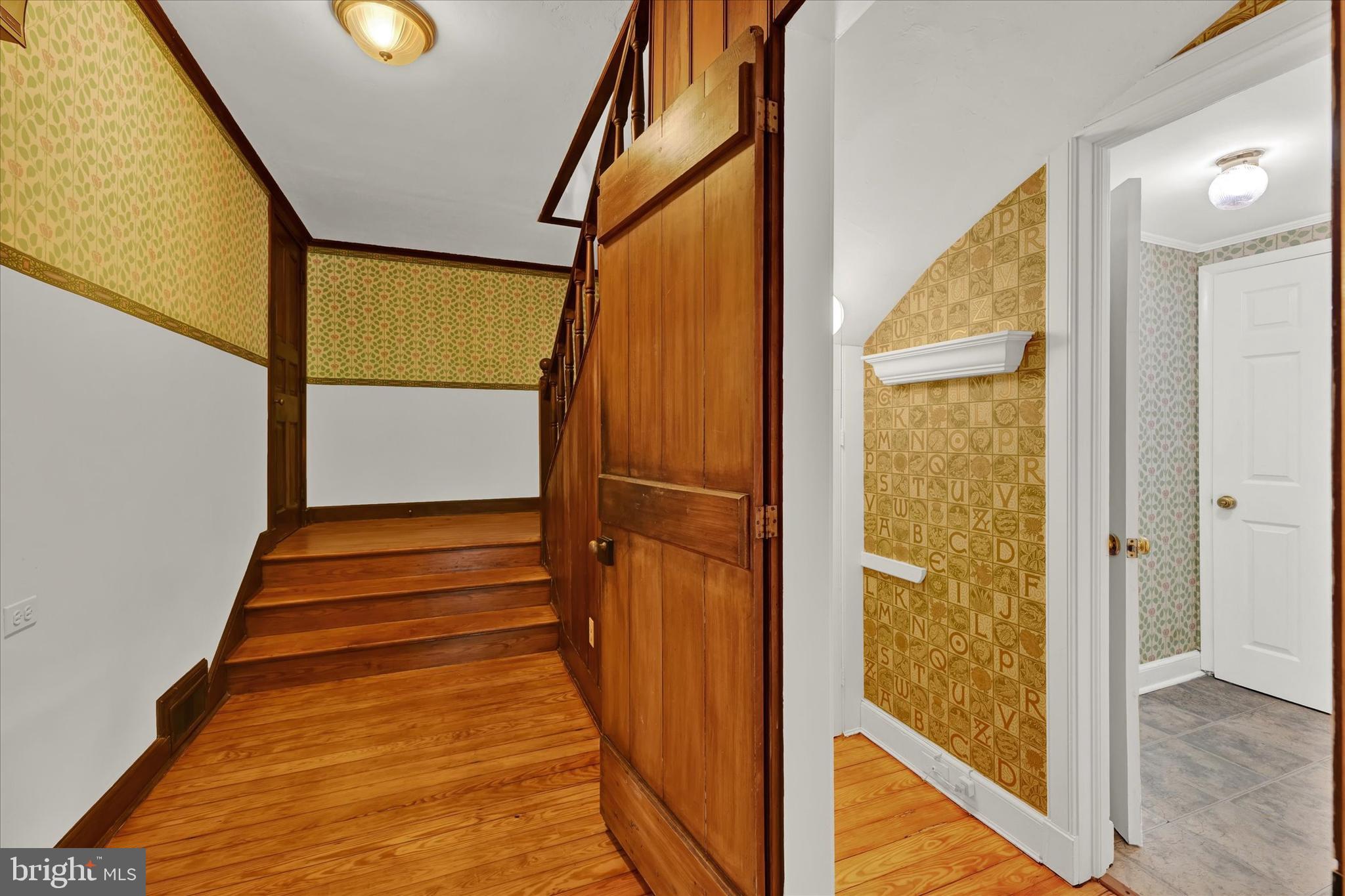 915 Rolandvue Road Towson, MD 21204 - Photo 13 of 28 Stairway to Lower Level