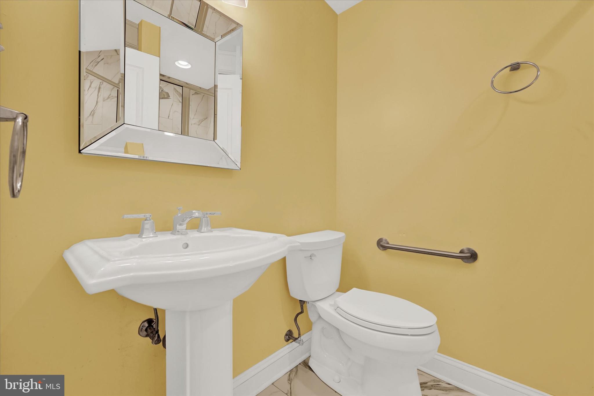 915 Rolandvue Road Towson, MD 21204 - Photo 24 of 28 Full Bath