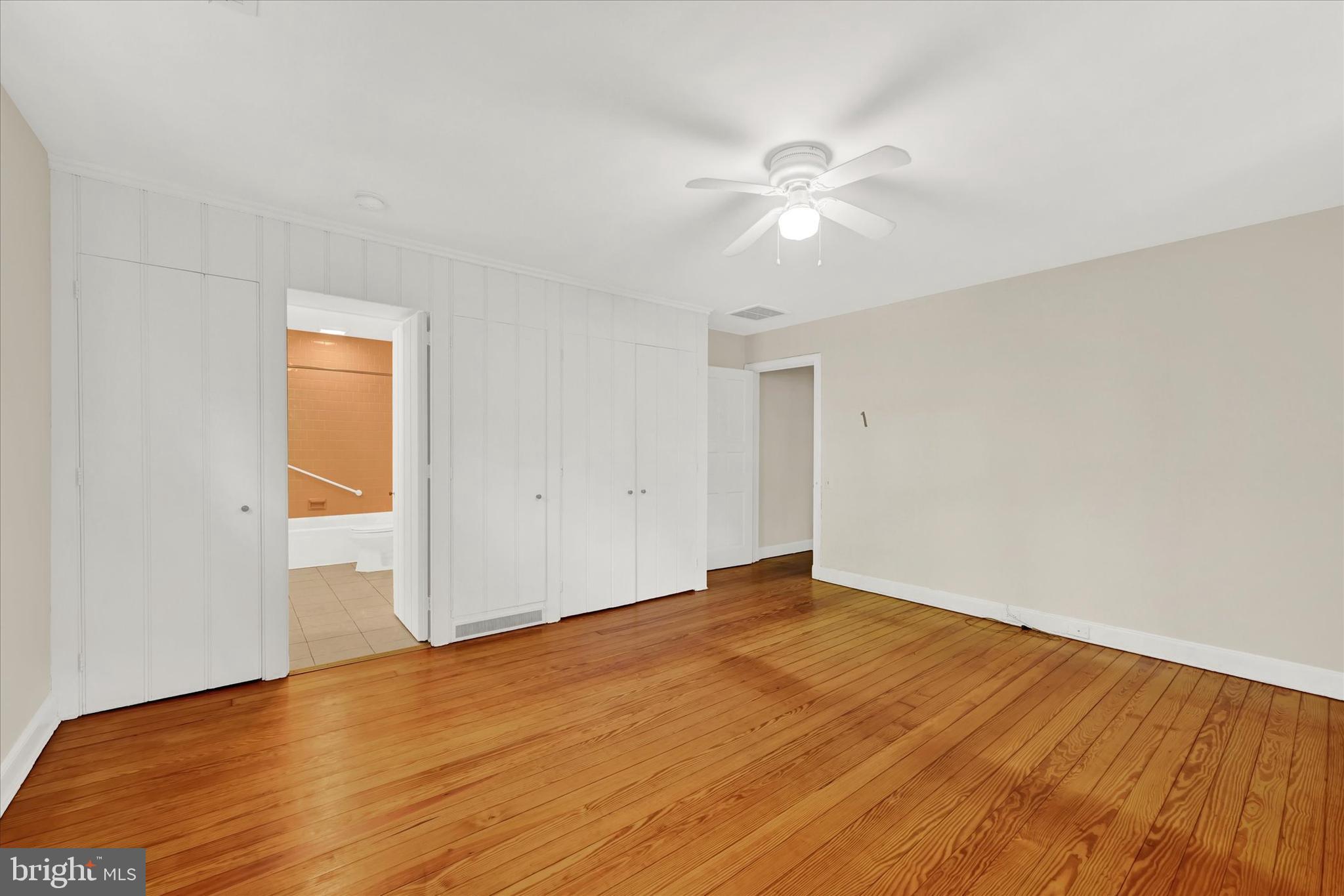 915 Rolandvue Road Towson, MD 21204 - Photo 6 of 28 Primary Bedroom
