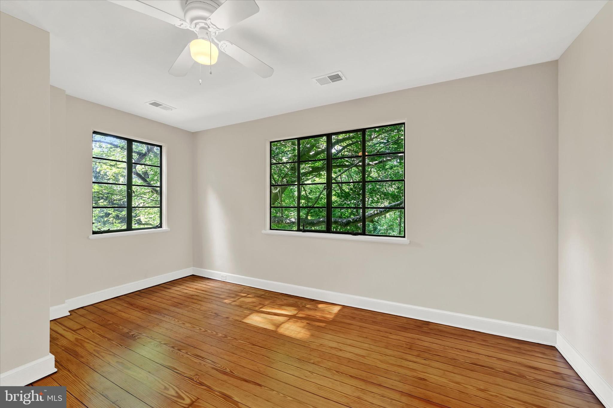 915 Rolandvue Road Towson, MD 21204 - Photo 9 of 28 Bedroom 2