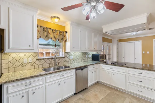 $377,900 | 14918 Silver Sands Street, Houston, TX 77095