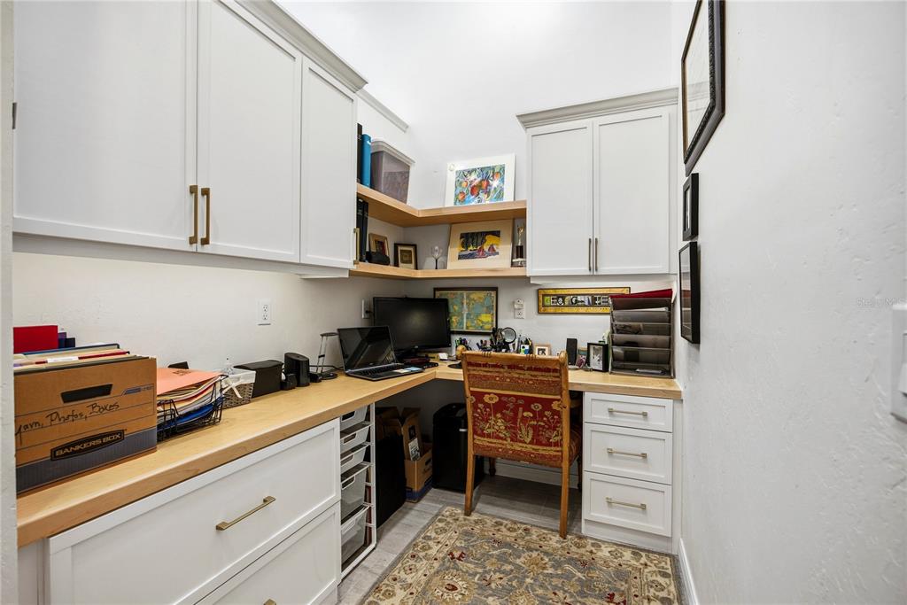 5027 Southwest 9 Lane Gainesville, FL 32607 - Photo 14 of 39 Gallery Image 14