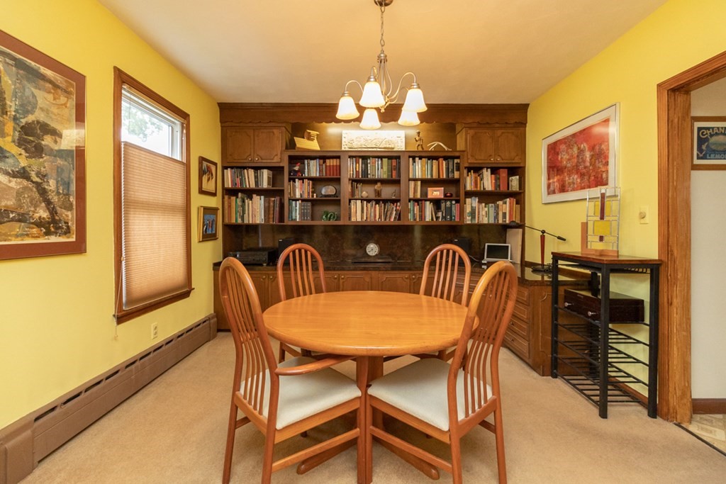 21 Home Street Springfield, MA 01104 - Photo 8 of 27