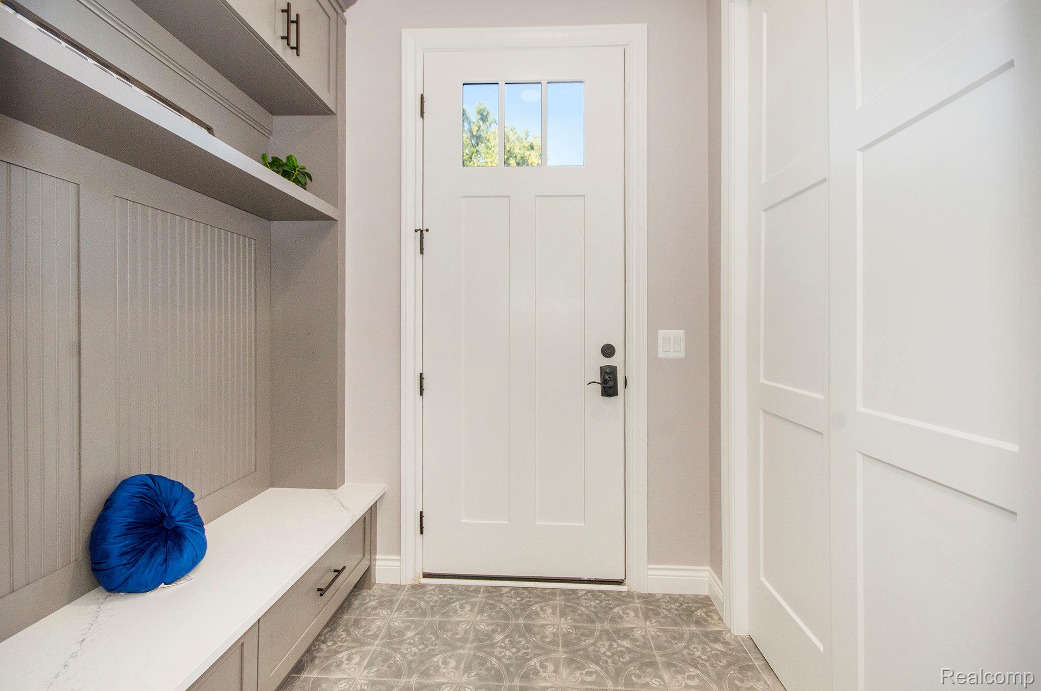 1223 North Main Street Rochester, MI 48307 - Photo 12 of 49 Mudroom with bench seating