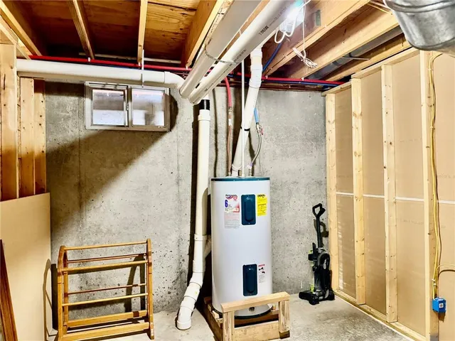 $425,000 | 24752 200th Street, Maryville, MO 64468