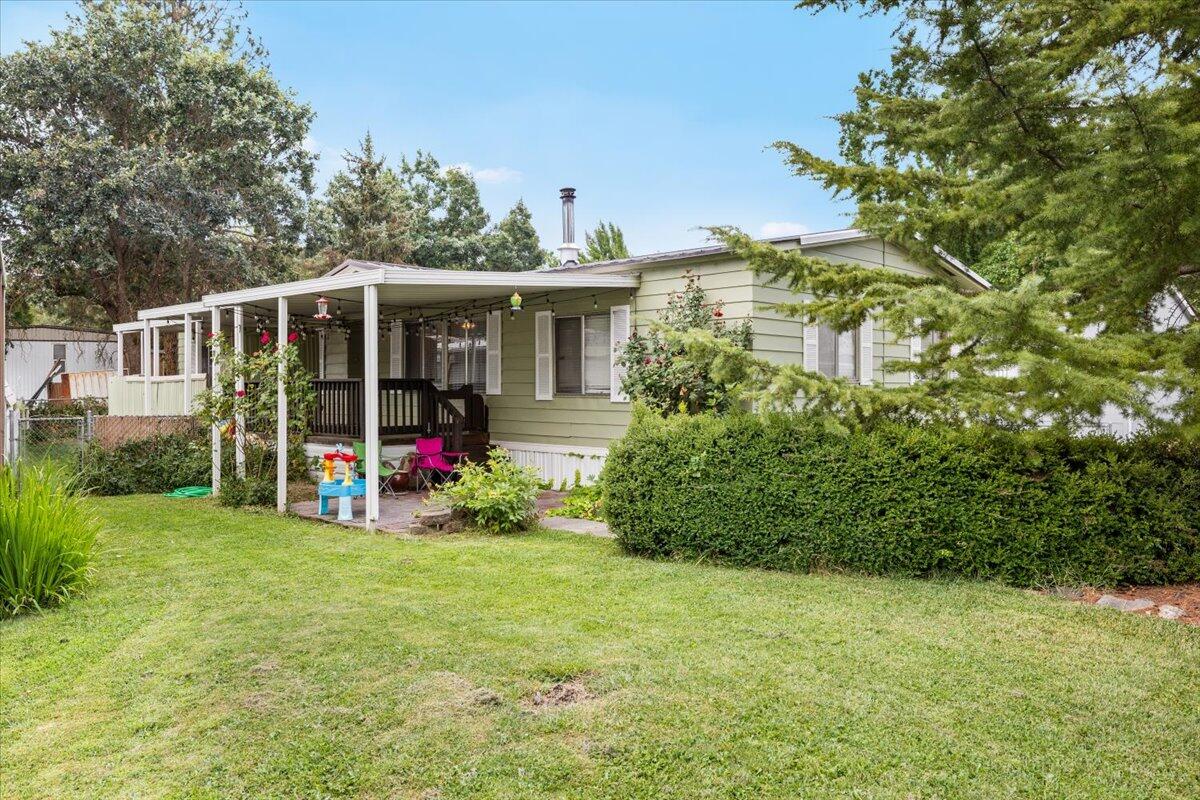 6850 Downing Road, Unit SPC 44 Central Point, OR 97502 - Photo 3 of 23 03-CI_9887