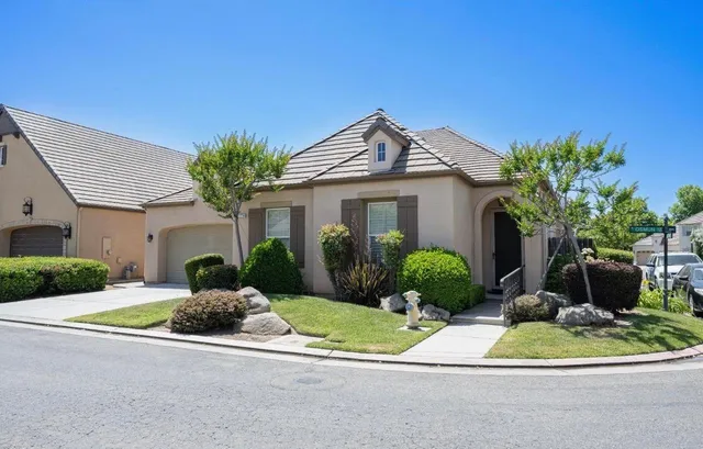 $595,000 | 1778 Osmun Avenue, Clovis, CA 93619