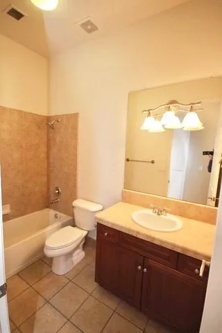 $595,000 | 1778 Osmun Avenue, Clovis, CA 93619