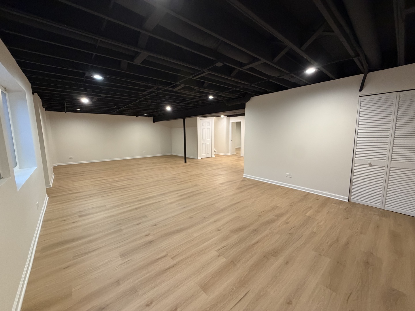 717 Sarah Lane Northbrook, IL 60062 - Photo 11 of 13