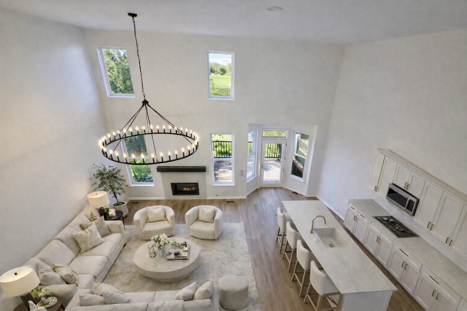 717 Sarah Lane Northbrook, IL 60062 - Photo 2 of 13