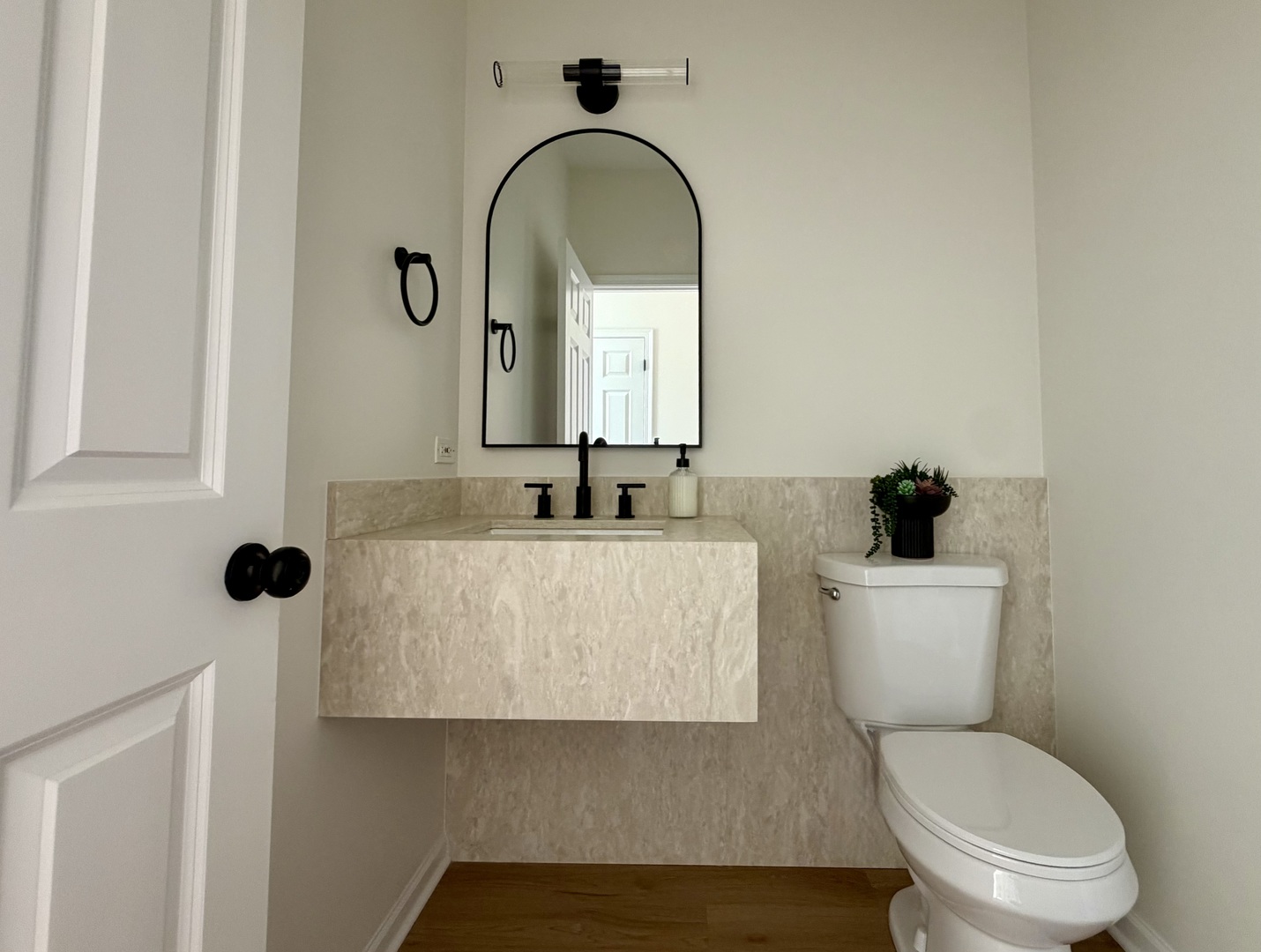 717 Sarah Lane Northbrook, IL 60062 - Photo 7 of 13