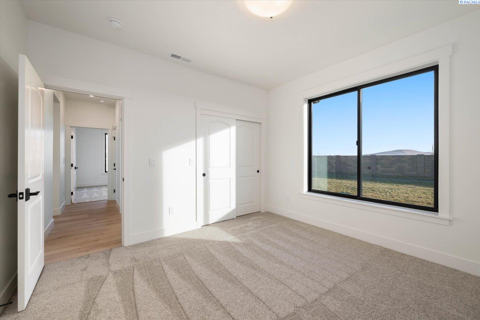 8102 Harvest Ridge Loop Kennewick, WA 99338 - Photo 22 of 48 Gallery Image 22