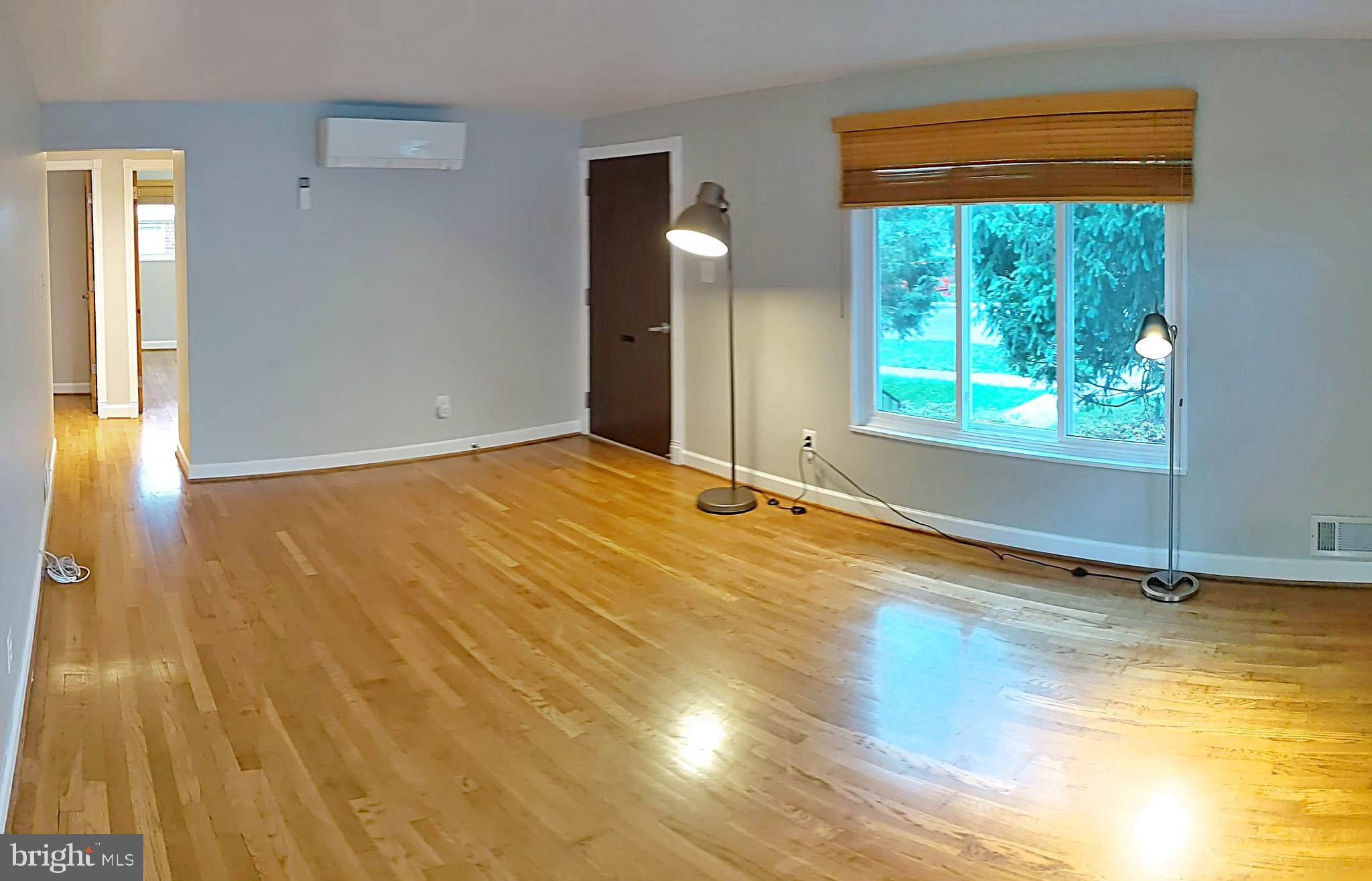 3516 Everton Street Silver Spring, MD 20906 - Photo 14 of 72 Living Room