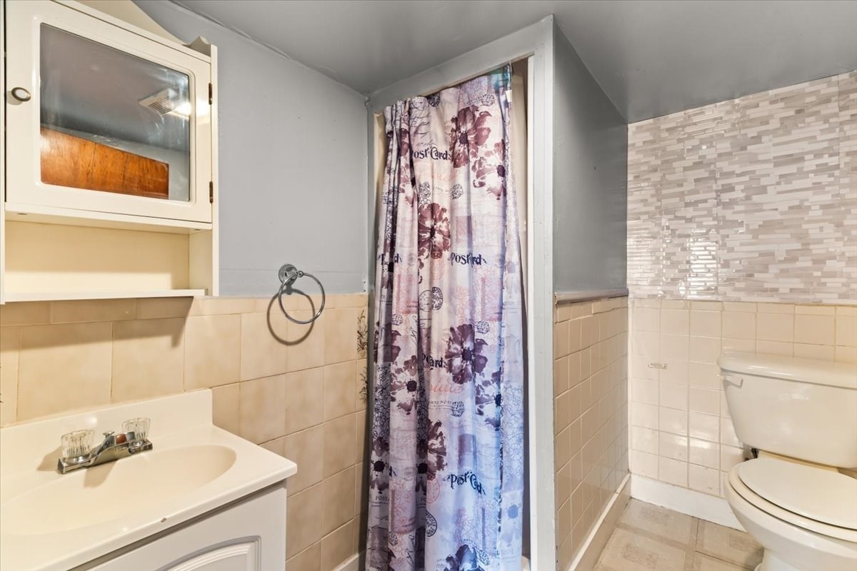 47 Bush Street Fall River, MA 02724 - Photo 36 of 45 Gallery Image 36