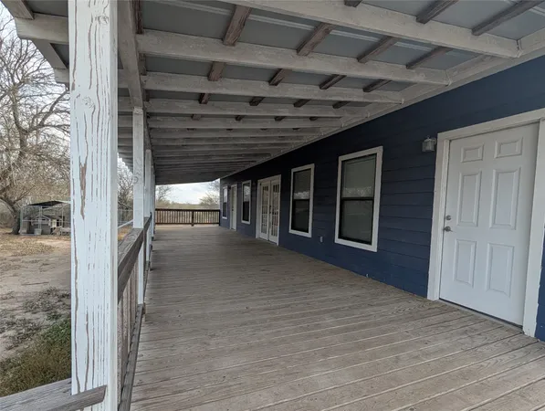 a view of outdoor space