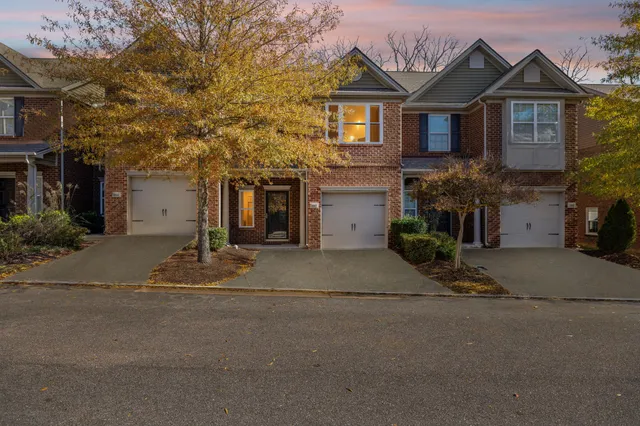 $399,000 | 1042 Ashmore Drive, Nashville, TN 37211
